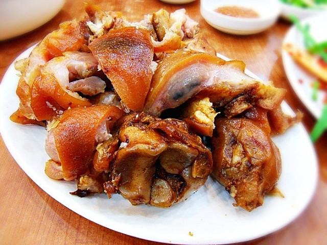 긴 이름만큼 맛있는 본가부추해물손칼국수