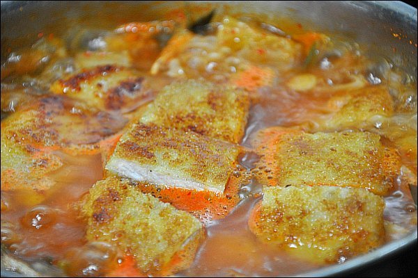 얼큰한 퓨전요리! 돈가스 김치찌개