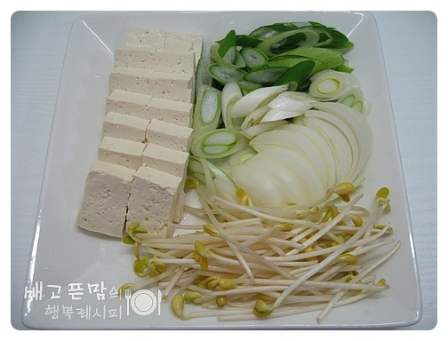 묵은지 돼지목살 김치찌개