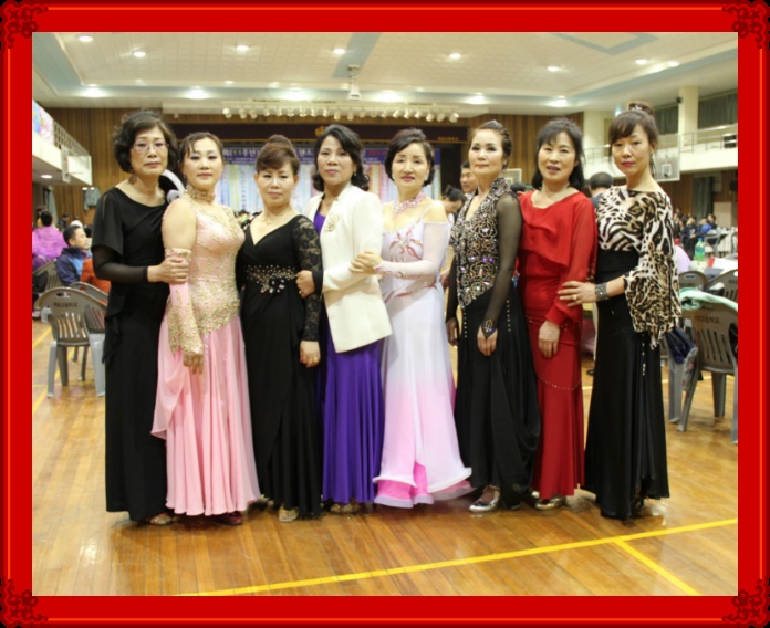 부산댄스스포츠동호회연합대축제{필앤클럽 단체사진}