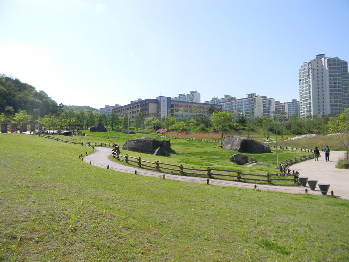 오산 금암리지석묘군 (고인돌공원)