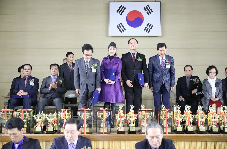 제16회 부산광역시장배 전국댄스스포츠 선수권대회//시상식및단체사진[사진9]
