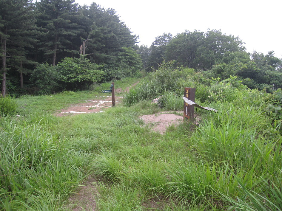 한북정맥 2구간 탐방 : 광덕고개-백운산-삼각봉-도마치봉-도마봉-국망봉-견치봉-민둥산-도성고개-연곡4리