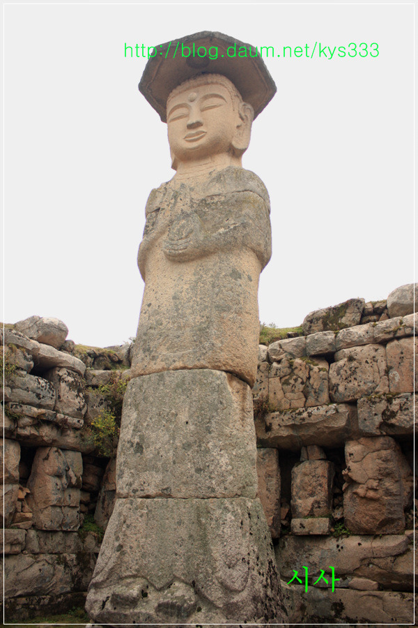 충주 미륵대원지...2014년 10월.