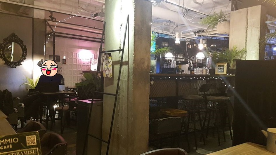 을지로3가 까폐  MMMIO 미오 -폭신폭신한 핫케익이 또 생각나는 곳 . 