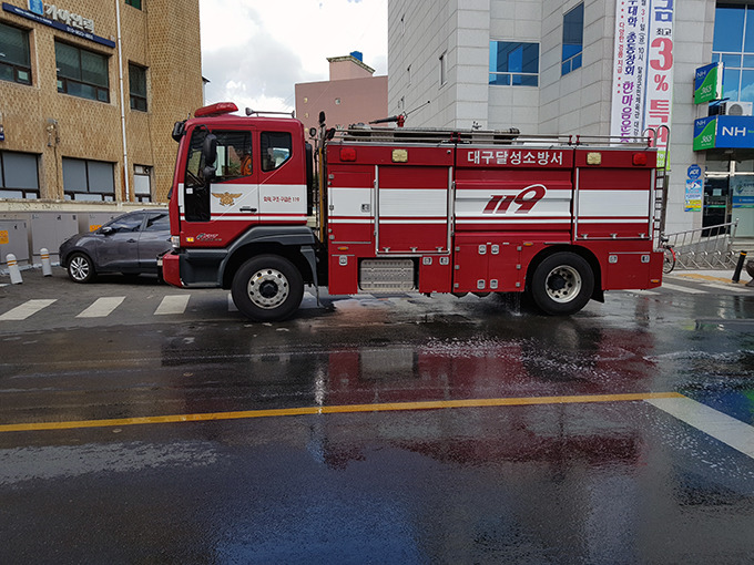 996FBC3E5B7258EB2FF402