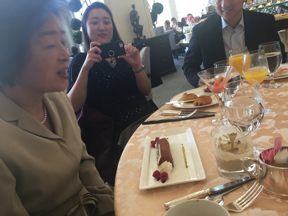  벌써 칠순,, 칠순은 시작이니 부디 부디 건강하게 행복하게 우르르 보는 삶을 사시구려!!