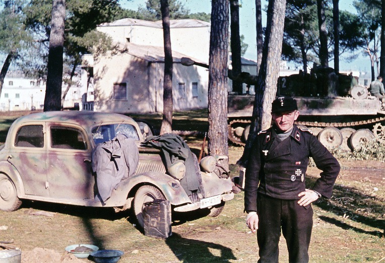 독일 타이거-1 전차 에어 컴프레서 스프레이 위장 채색 - German Tiger-1 Tank Air compressor for spray camouflaged painting